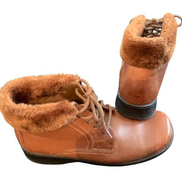 Size 10 - Thom McAn Womens Mocha Mousse Brown Leather Ankle Boots Faux Fur - Picture 6 of 12